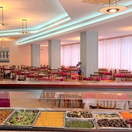 Hotel Cosmos Rimini Zewnętrze zdjęcie