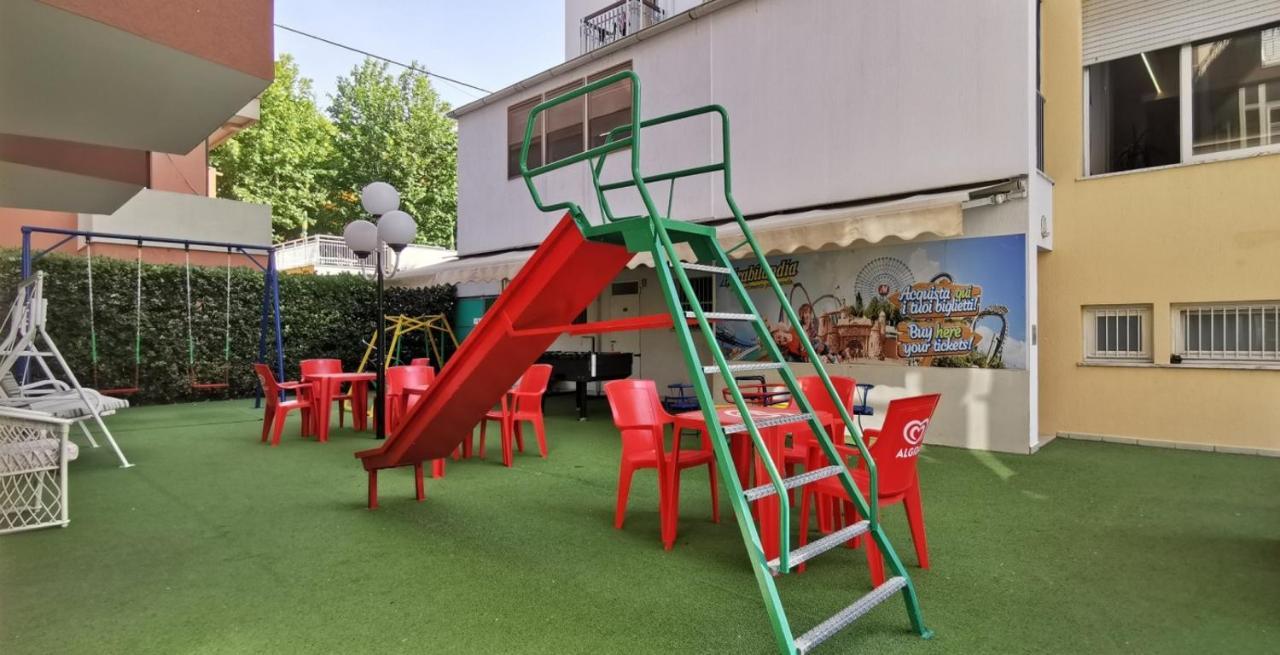 Hotel Cosmos Rimini Zewnętrze zdjęcie